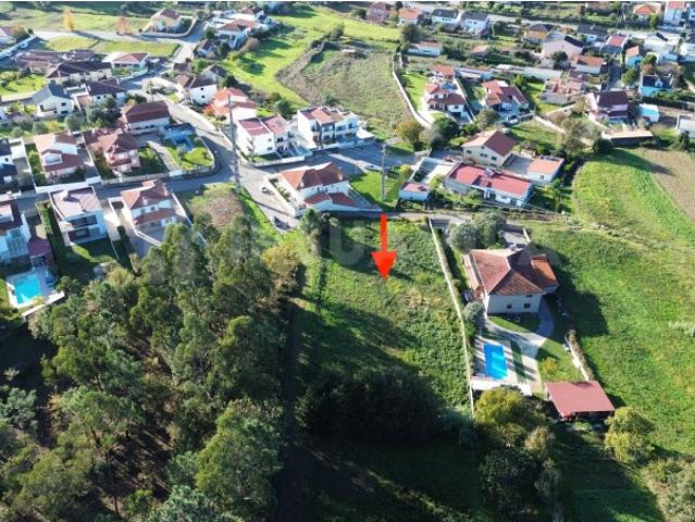Terreno de construção a 5 minutos do centro de Valença