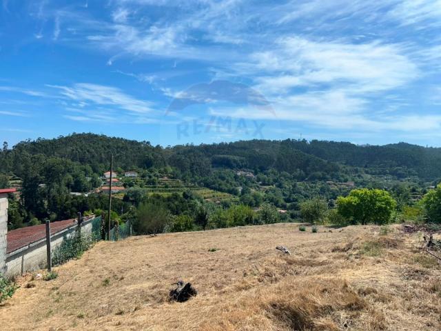 Terreno de construção com 2.350m2