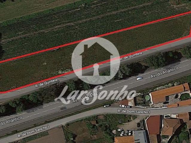 Terreno de construção com 7.600 m2 em Argivai