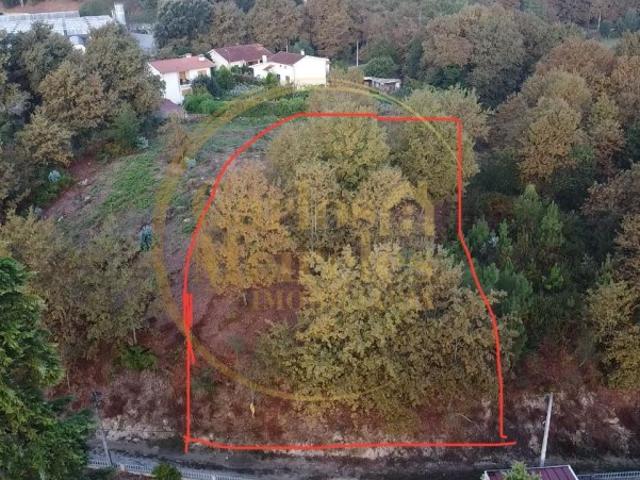 Terreno de construção com projeto aprovado