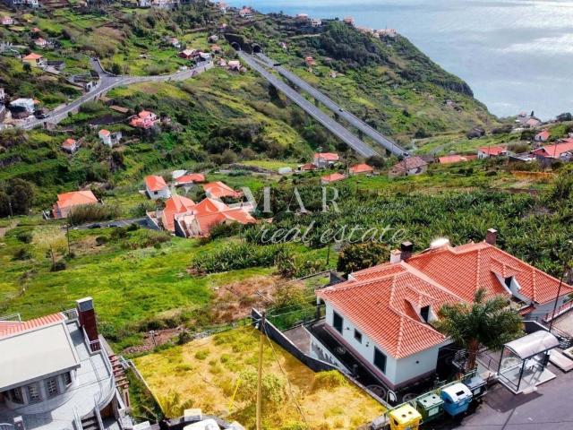 Terreno de Construção com Vista Mar em Campanário – Ribeira Brava