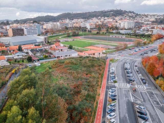 Terreno de Construção em Altura | 3800m²