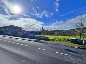 Terreno de construção em Atães Guimarães