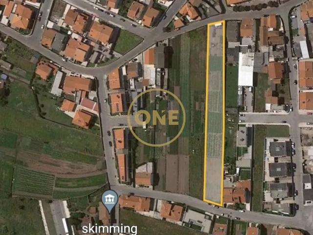 Terreno de construção em Aver o Mar
