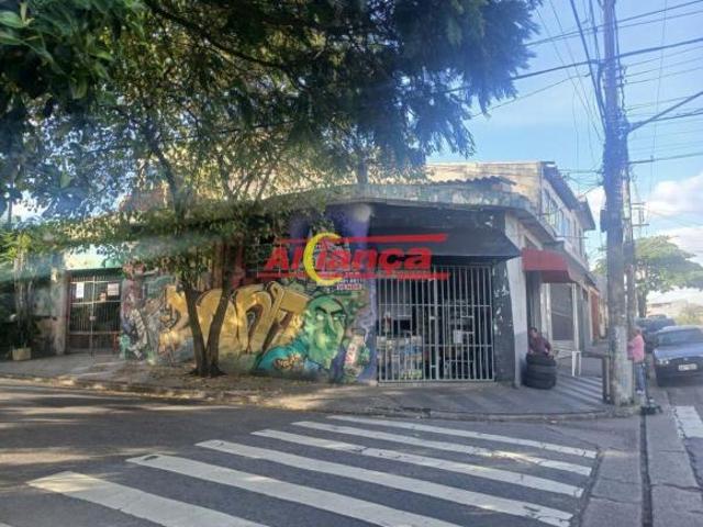 Terreno de esquina c/ Casa