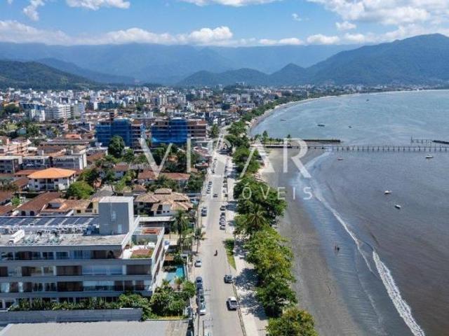Terreno de esquina com edícula em Ubatuba
