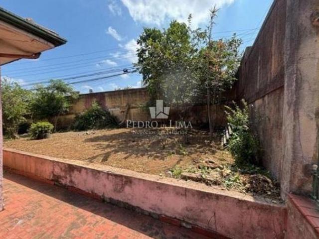 Terreno de esquina com 436 m² na Cidade A.E.Carvalho