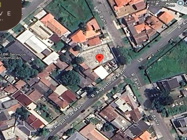 Terreno de esquina à venda com 837,90m² e zoneamento ZR3 no bairro Vila Guaíra, Curitiba/PR!