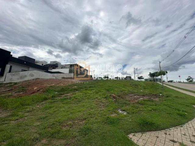 Terreno de esquina á venda Condomínio Terras Alpha Urbanova