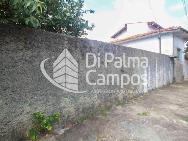 Terreno de esquina à venda na Vila Monumento região do Ipiranga com 264 m² e construção antiga