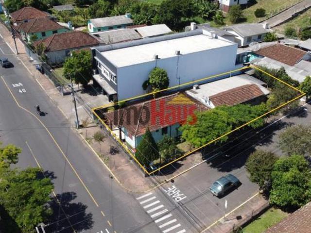 Terreno de esquina a venda no Centro de Igrejinha
