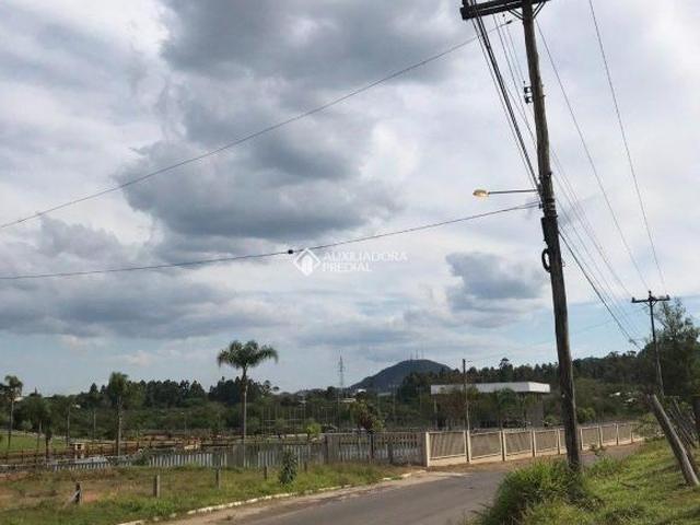 TERRENO DE ESQUINA EM REGIÃO DE GRANDE CRESCIMENTO EM MONTENGRO