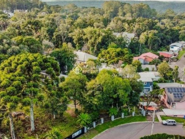 Terreno de Esquina no Bairro Carniel Excelente Oportunidade!