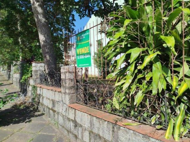Terreno de esquina no Jardim São Pedro