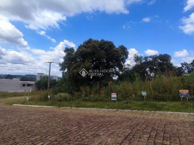 Terreno de esquina no pico do 8