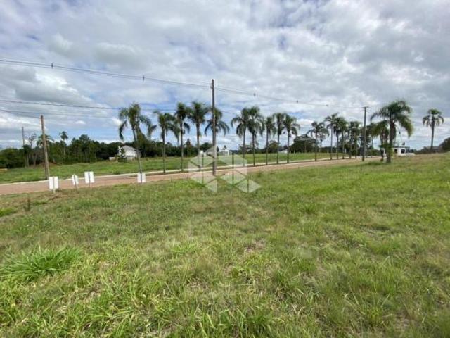 TERRENO DE ESQUINA NO ROYAL COUNTRY