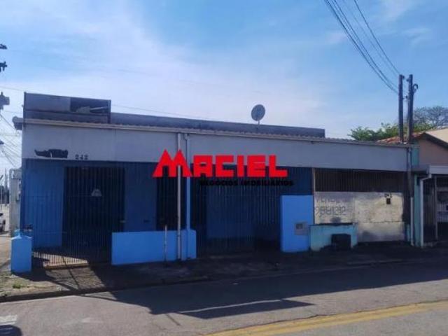 Terreno de esquina próximo a Faculdade Anhanguera