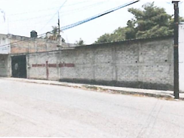 Terreno de forma regular, amplio en el Centro de la ciudad