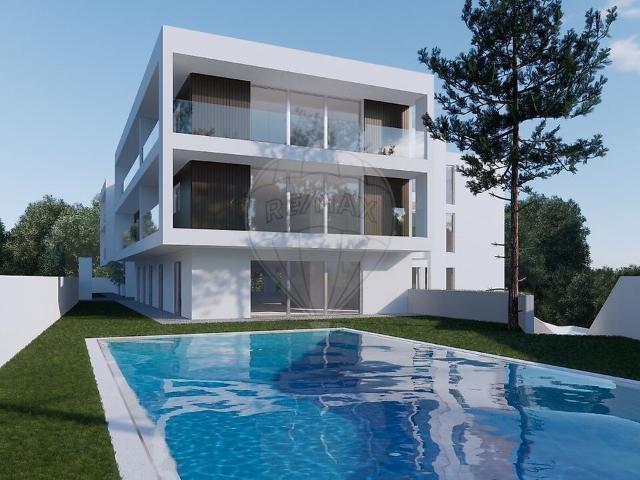 Terreno de luxo à venda em Seixal, Arrentela e Aldeia de Paio Pires, Seixal RE/MAX Portugal