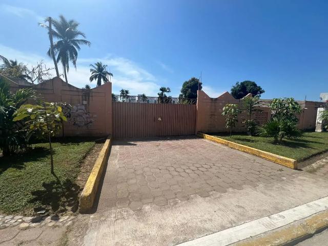 TERRENO DE VENTA EN BLVD. DE LAS NACIONES ACAPULCO DIAMANTE