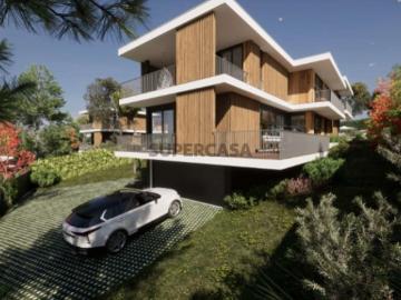 Terreno de 1400 m2 com projeto aprovado para duas moradias no Estoril