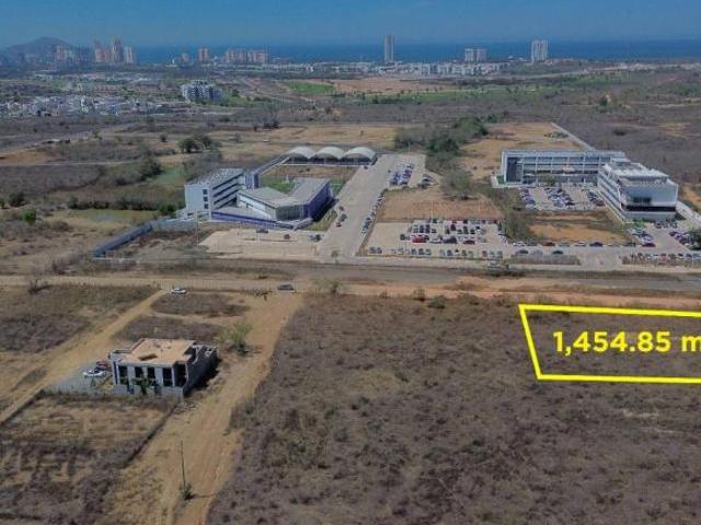 Terreno de 1454 m² en venta en Mazatlán