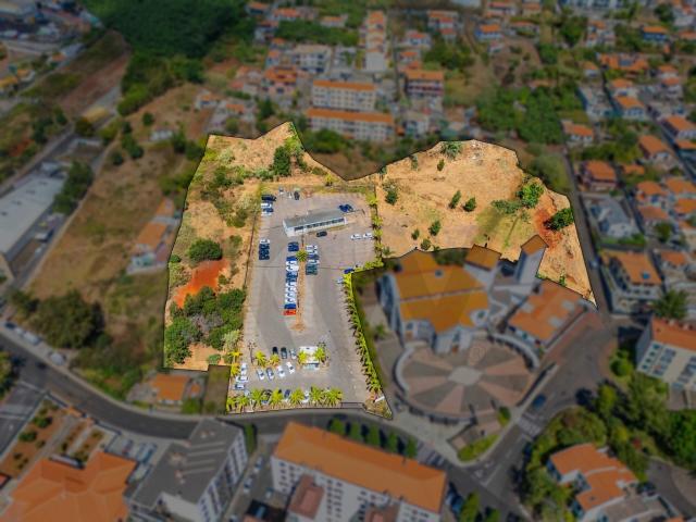 Terreno de 14.618m2 em Santo António | Funchal