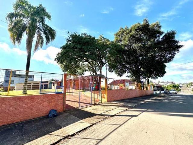 TERRENO DE 1580,30M² COM EDIFICAÇÃO COMERCIAL