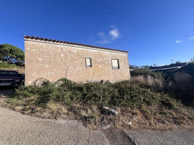Terreno de 1600 m² em Vila Seca – Maxial, com Moradia para Remodelação e Potencial para 2 Novas Construções