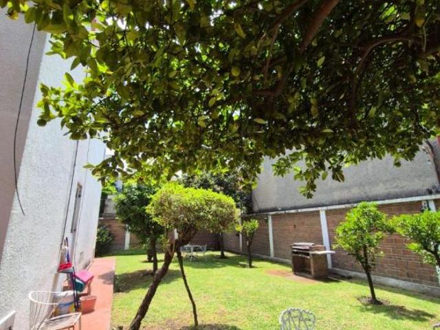Terreno de 160 m² de superficie de terreno en venta en Lomas Estrella