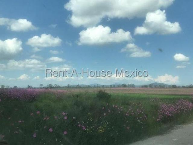 Terreno de 16 hectareas en venta en Jilotepec conectado a Carretera Palmillas