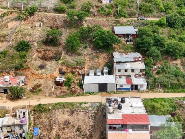 Terreno de 180 m2 con servicios Col. Aurora