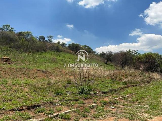 Terreno de 1000m2 a venda no bairro Tropical em Contagem
