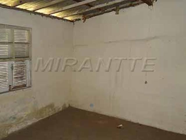 Terreno de 100m² com 2 quartos