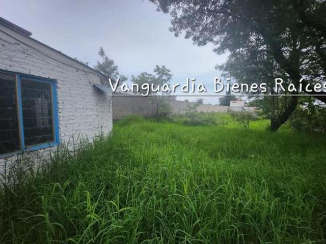 Terreno de 1030m² en venta en Ahuatepec Cuernavaca, zona norte. Bardeado, cesión de derechos