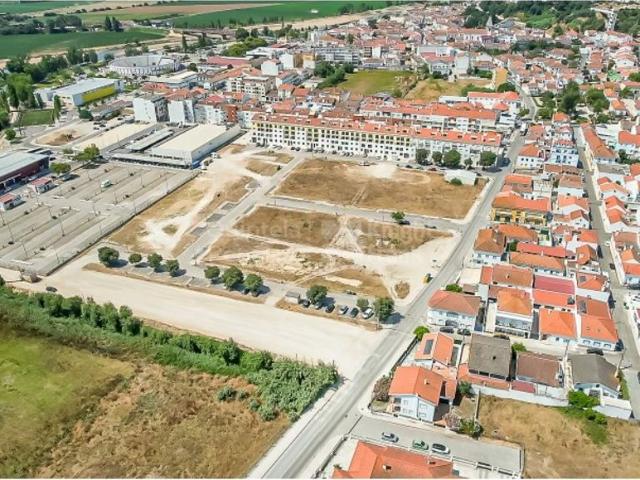 Terreno de 1096 m2 à venda Coruche, Santarém