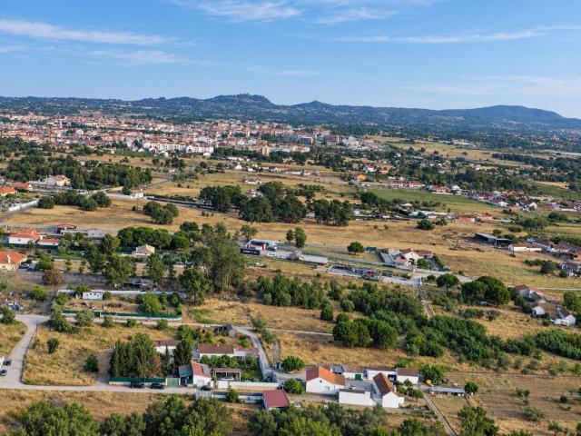 Terreno de 11.750 m2 com Vista Panorâmica sobre Lisboa — Pinhal Novo
