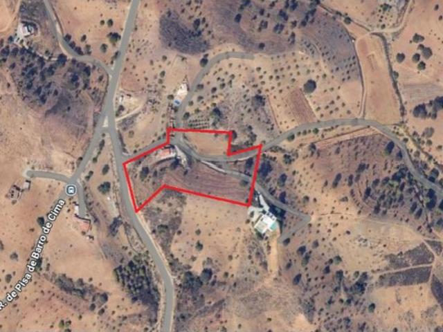 Terreno de 11.899 m² com Dois Artigos Urbanos em Casas Novas Excelente Potencial de Construção