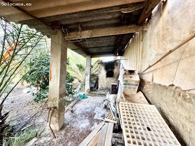 TERRENO DE 1200M2 CON CASA DE CAMPO DE 200M2 SIN LUZ, NI AGUA, AGUA DE RIEGO POR MANTA