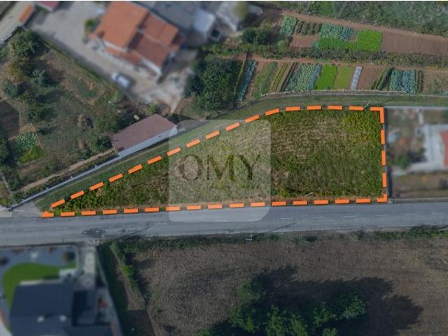 Terreno de 1250m2 em Vila Nova de Cima, Folhadela, Vila Real