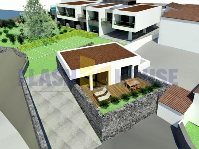 Terreno de 1302 m2 Ponta Delgada, Açores