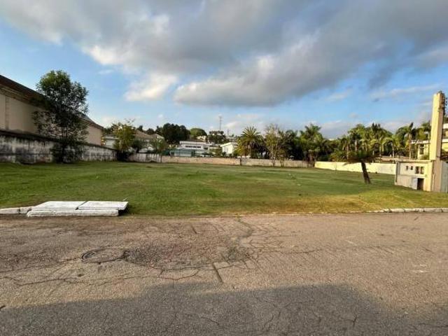 TERRENO DE 1.000 M² À VENDA NO TAMBORÉ 3 – PRÓXIMO À PORTARIA