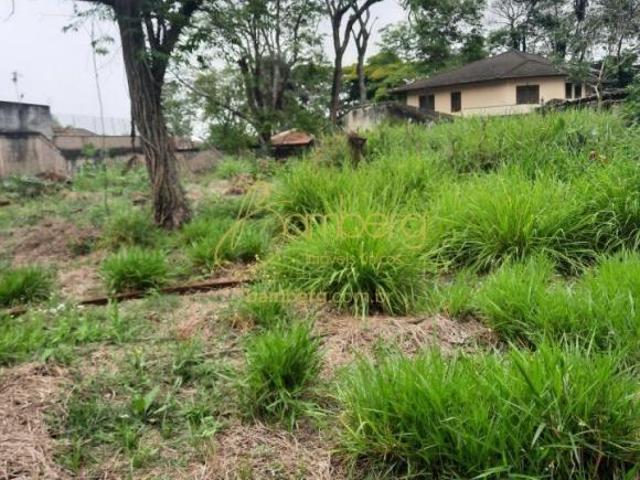 Terreno de 1.050m² plano no Bolsão de Interlagos