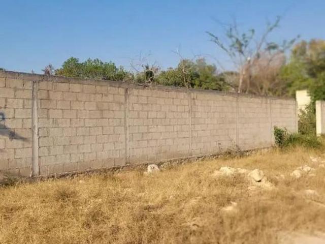 Terreno de 1,572.98 m2 en venta en San Pedro Noh Pat