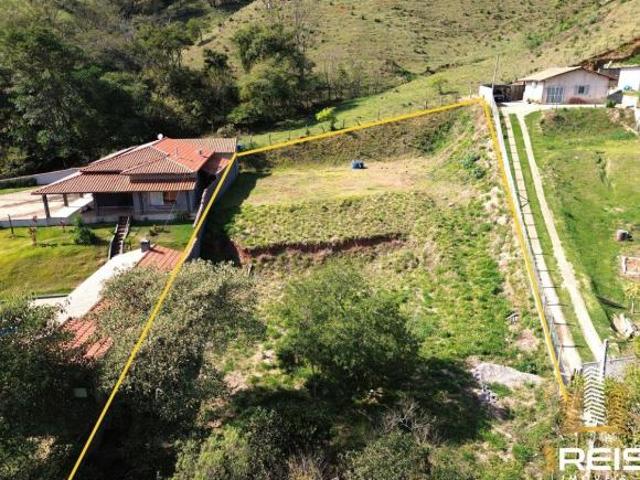 TERRENO DE 1.600 MTS² NO BAIRRO POMPÉIA EM SOCORRO/SP