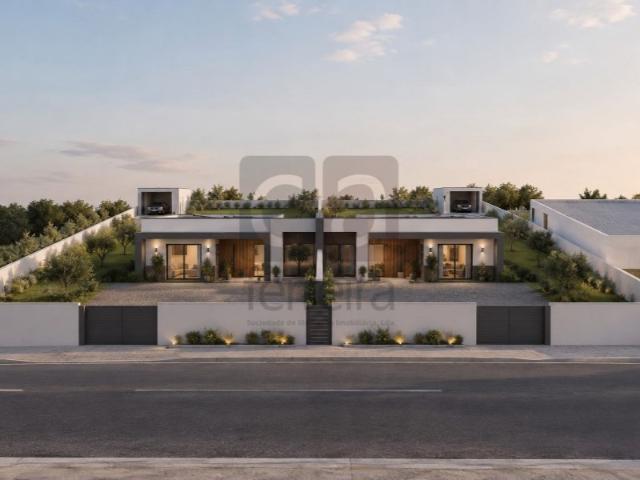 Terreno de 1.776 m² com possibilidade de construção de 2 moradias