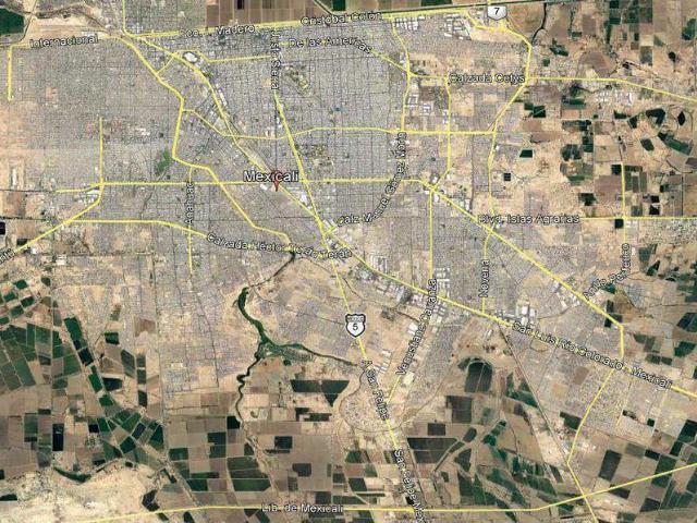Terreno de 1.85 hect?reas con oficinas y amplio frente al sur de Mexicali