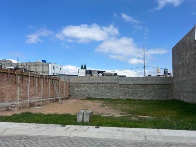 Terreno de 243 m² en venta, Zona Plateada
