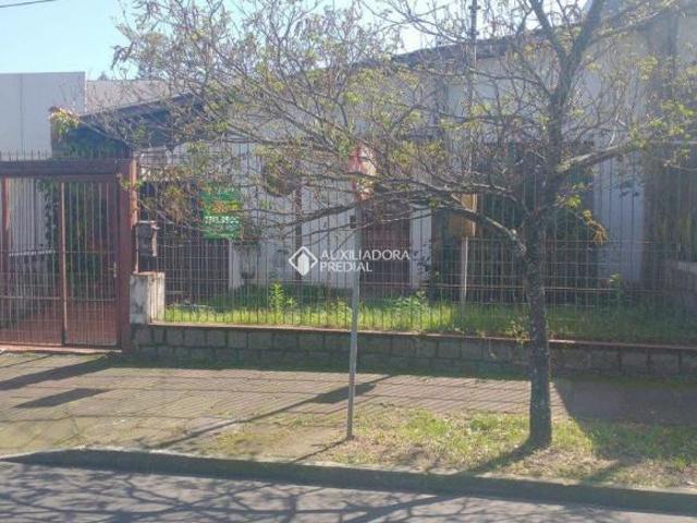 Terreno de 240 m² na Avenida Grécia em Porto Alegre/RS