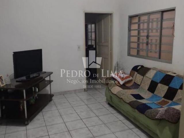 Terreno de 250 m² bem localizado na Vila Carrão, contendo uma casa térrea de 120m²